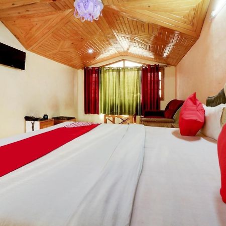Oyo Hotel C 심라 외부 사진
