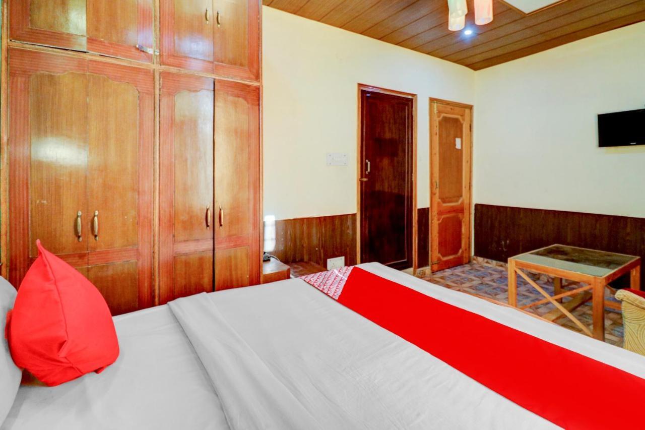 Oyo Hotel C 심라 외부 사진