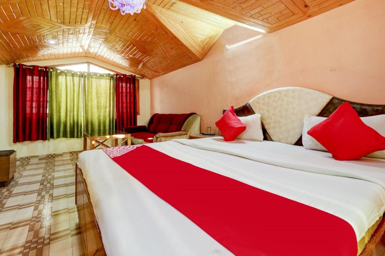 Oyo Hotel C 심라 외부 사진